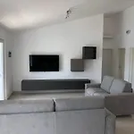 By Interhome Apartman *