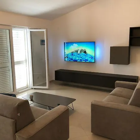Apartment By Interhome *