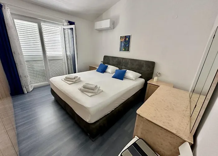 By Interhome Apartment *