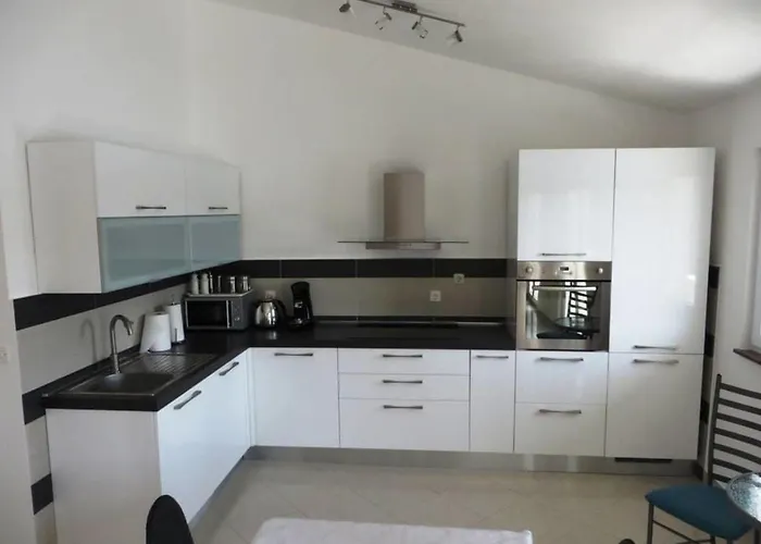 By Interhome Obrovac