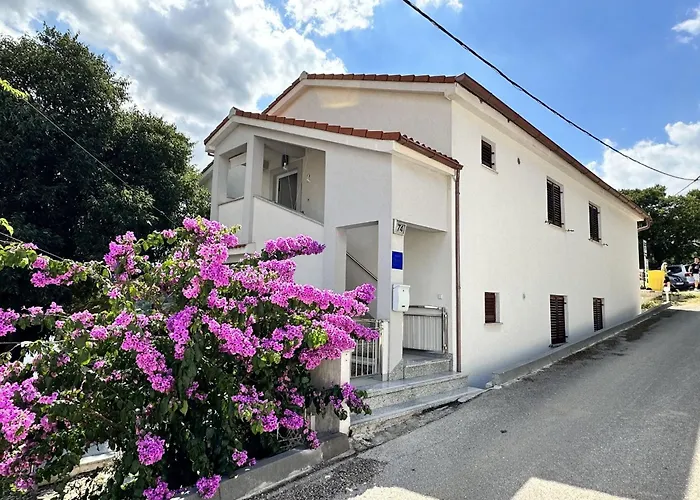 By Interhome Obrovac